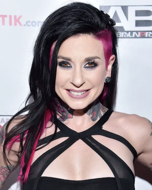 Retrato de Joanna Angel, fotografada por Toglenn
